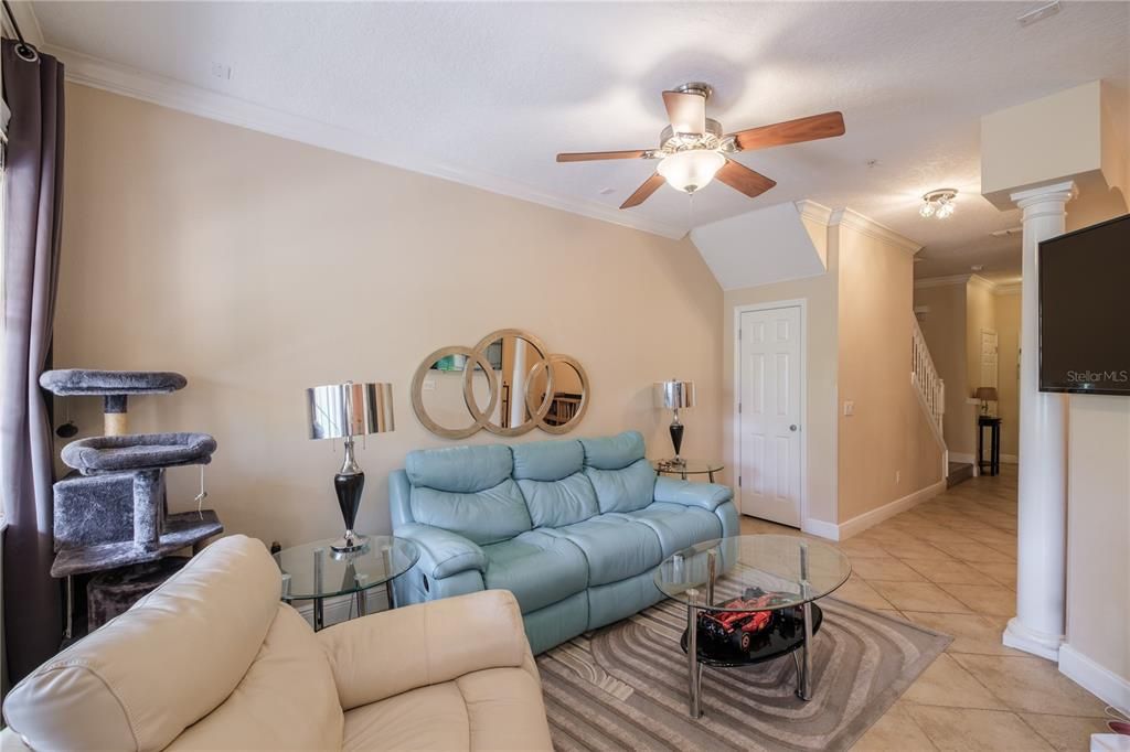 For Sale: $270,000 (3 beds, 2 baths, 1686 Square Feet)