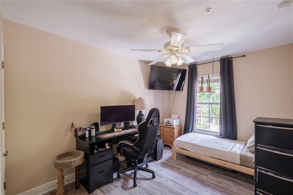 For Sale: $270,000 (3 beds, 2 baths, 1686 Square Feet)