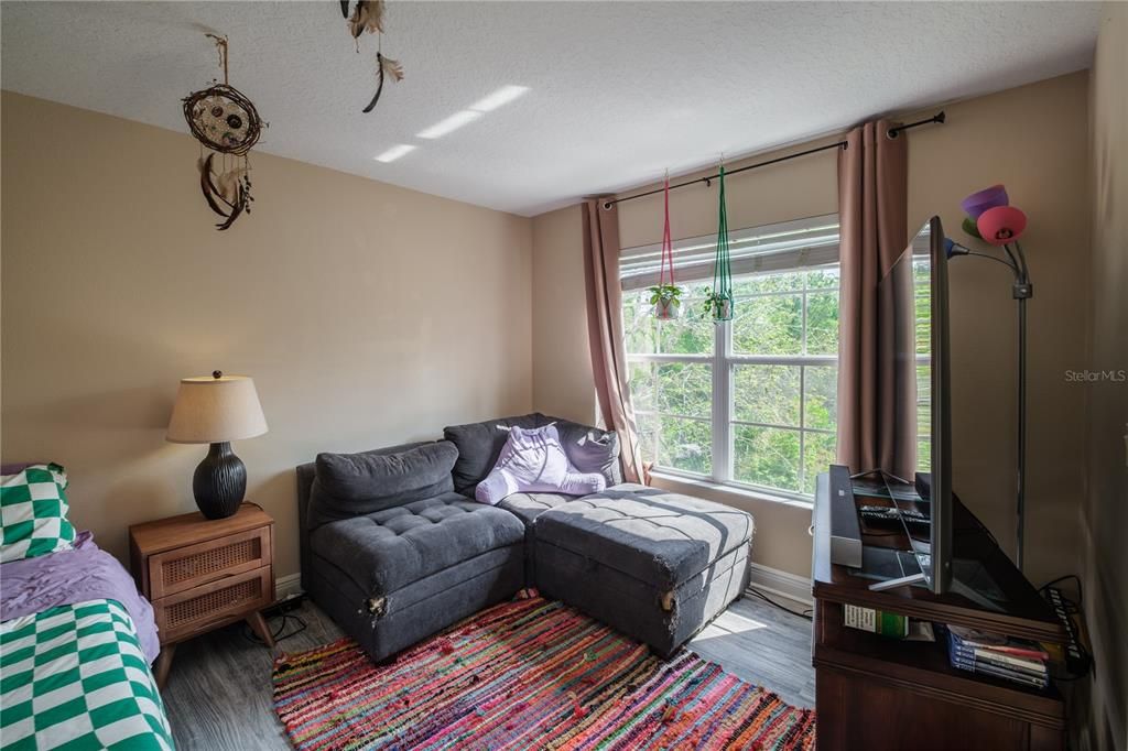 For Sale: $270,000 (3 beds, 2 baths, 1686 Square Feet)