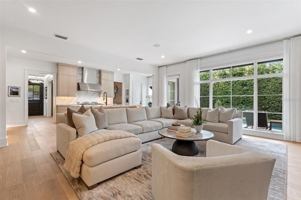 En Venta: $1,795,000 (3 camas, 3 baños, 2399 Pies cuadrados)