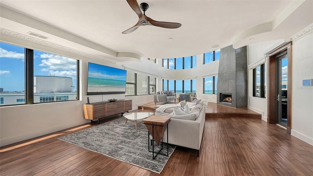 En Venta: $6,900,000 (3 camas, 3 baños, 5600 Pies cuadrados)