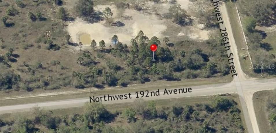 На продажу: $40,000 (1.25 acres)