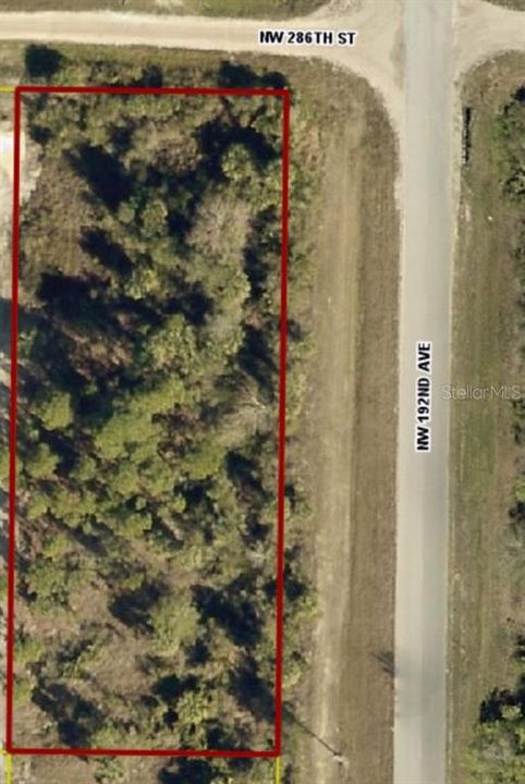 На продажу: $40,000 (1.25 acres)