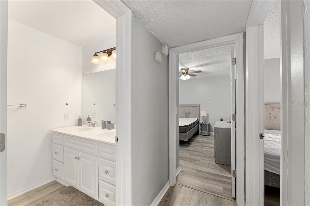 待售: $181,900 (4 贝兹, 2 浴室, 1177 平方英尺)