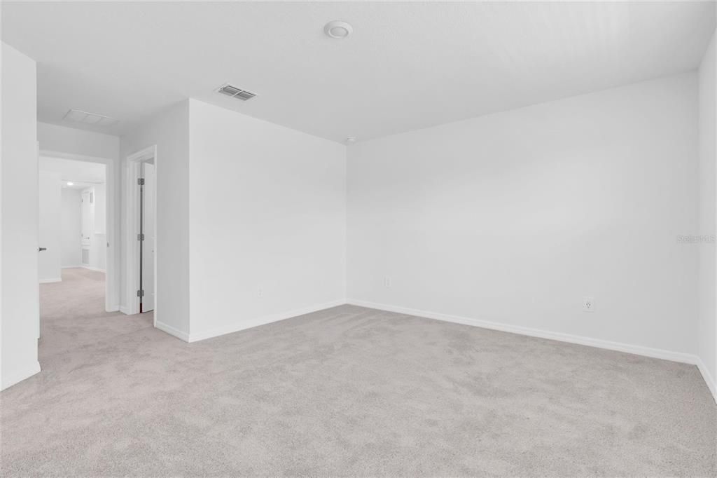 For Rent: $2,950 (4 beds, 3 baths, 2404 Square Feet)