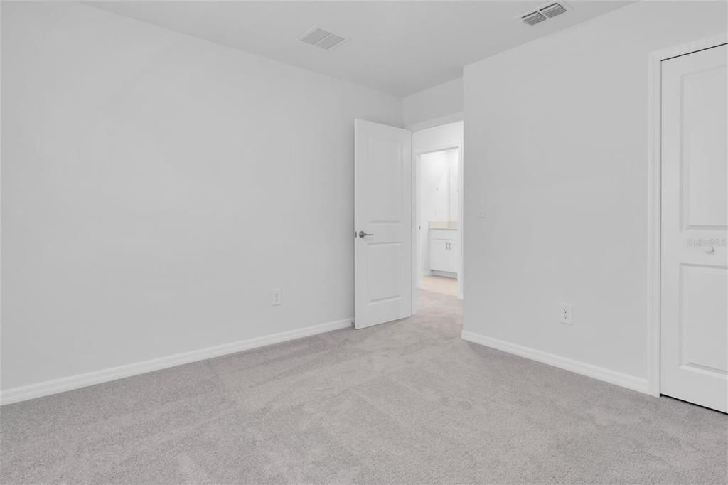 For Rent: $2,950 (4 beds, 3 baths, 2404 Square Feet)