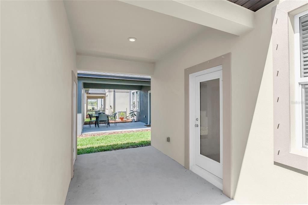 For Rent: $2,950 (4 beds, 3 baths, 2404 Square Feet)