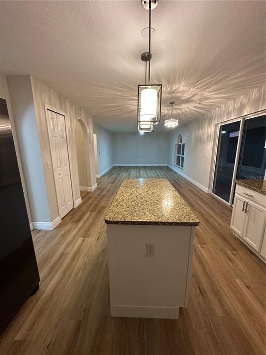 For Sale: $394,990 (4 beds, 2 baths, 2252 Square Feet)
