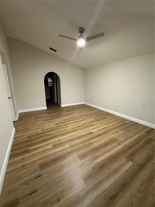 For Sale: $394,990 (4 beds, 2 baths, 2252 Square Feet)