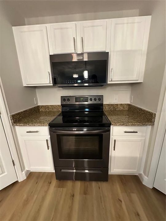 For Sale: $394,990 (4 beds, 2 baths, 2252 Square Feet)