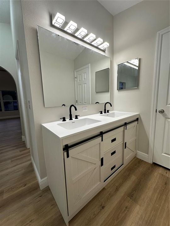For Sale: $394,990 (4 beds, 2 baths, 2252 Square Feet)