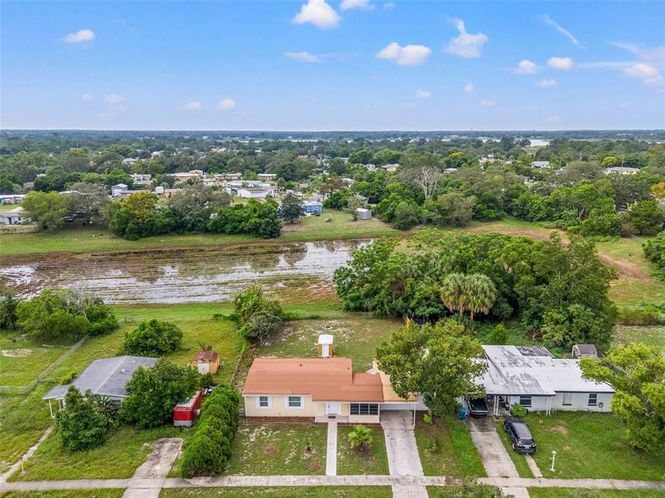 Active With Contract: $212,750 (3 beds, 1 baths, 864 Square Feet)