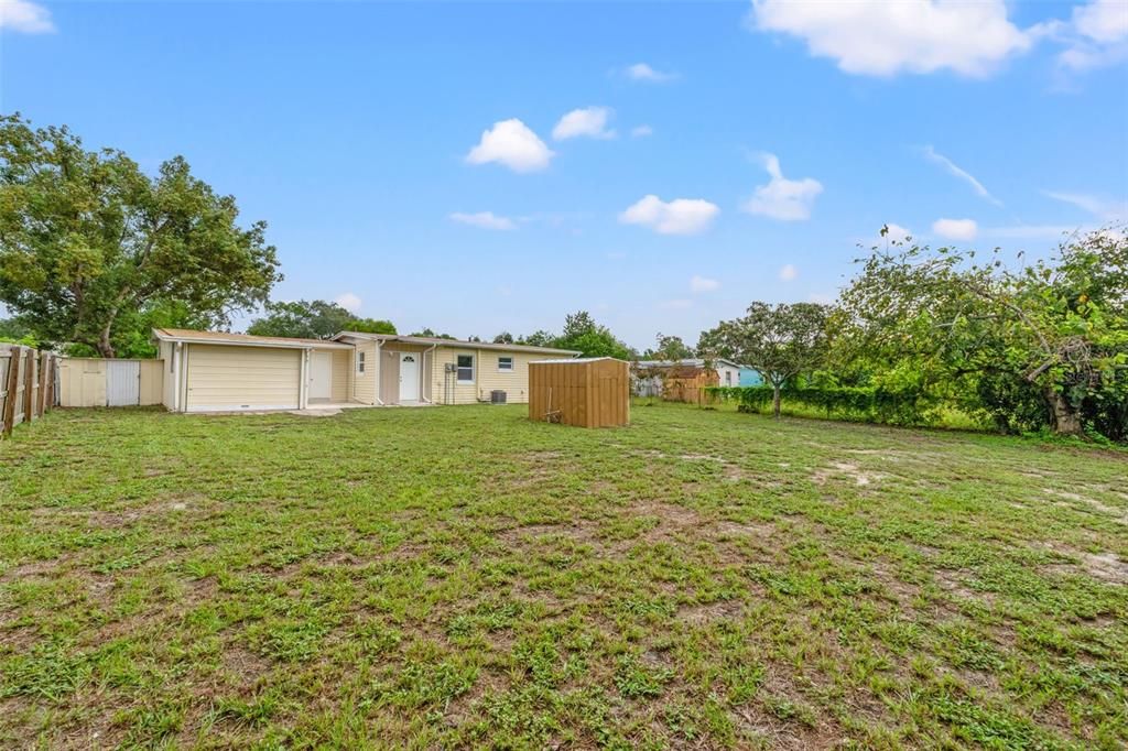 Active With Contract: $212,750 (3 beds, 1 baths, 864 Square Feet)
