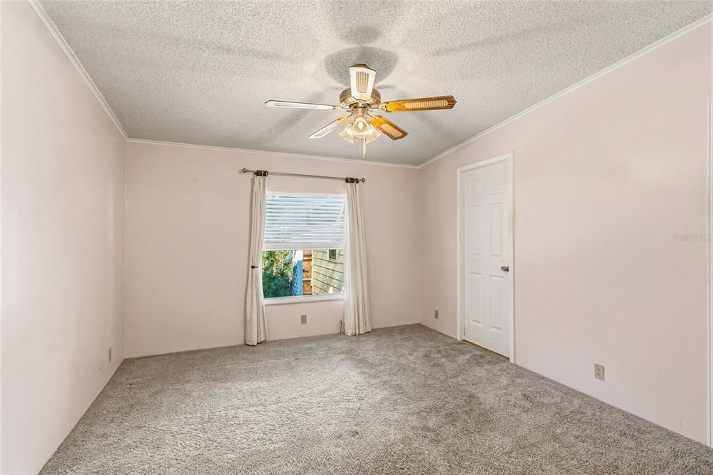 На продажу: $169,900 (2 спален, 2 ванн, 1604 Квадратных фут)