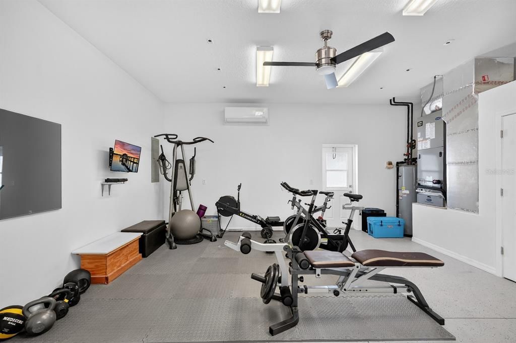 For Sale: $1,125,000 (4 beds, 2 baths, 2907 Square Feet)