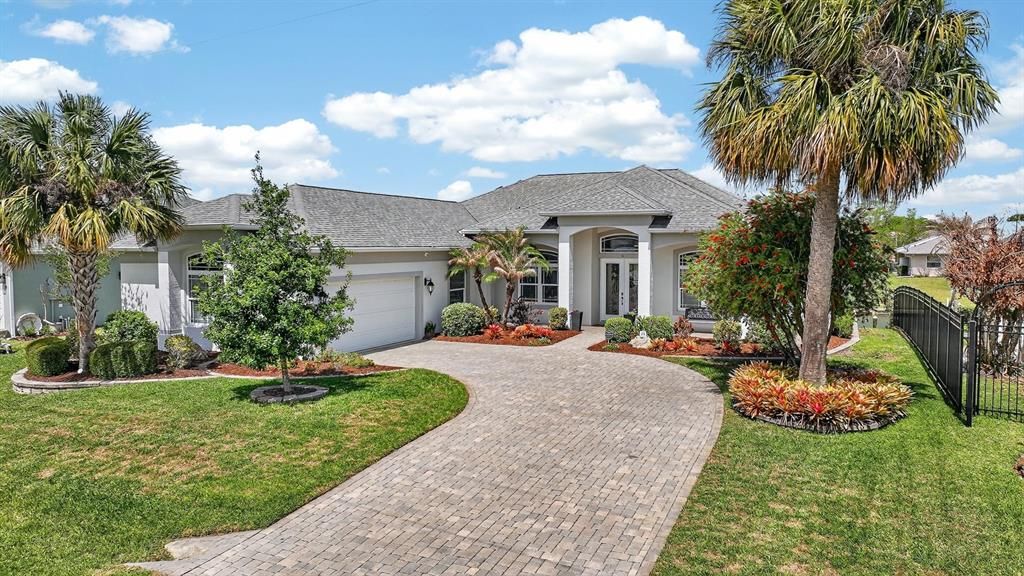 For Sale: $1,125,000 (4 beds, 2 baths, 2907 Square Feet)