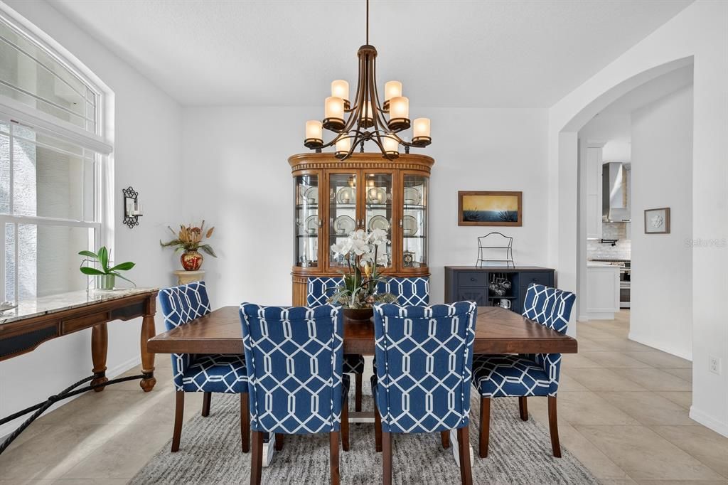 For Sale: $1,125,000 (4 beds, 2 baths, 2907 Square Feet)