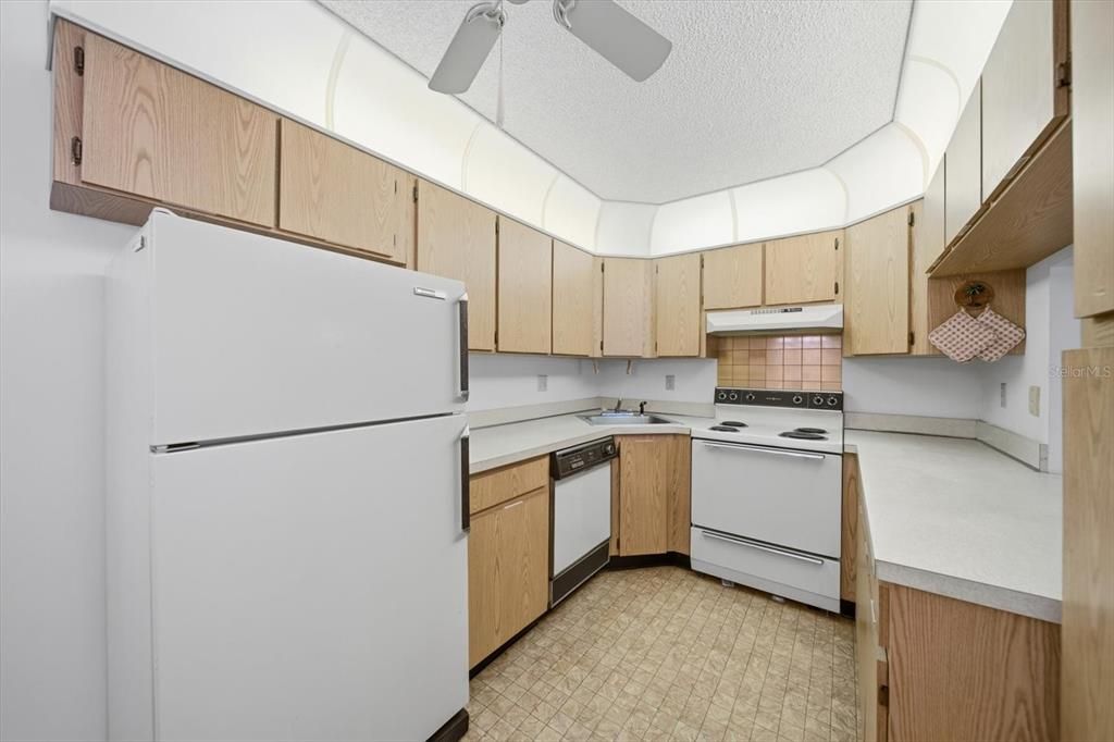 En Venta: $159,000 (2 camas, 2 baños, 1041 Pies cuadrados)