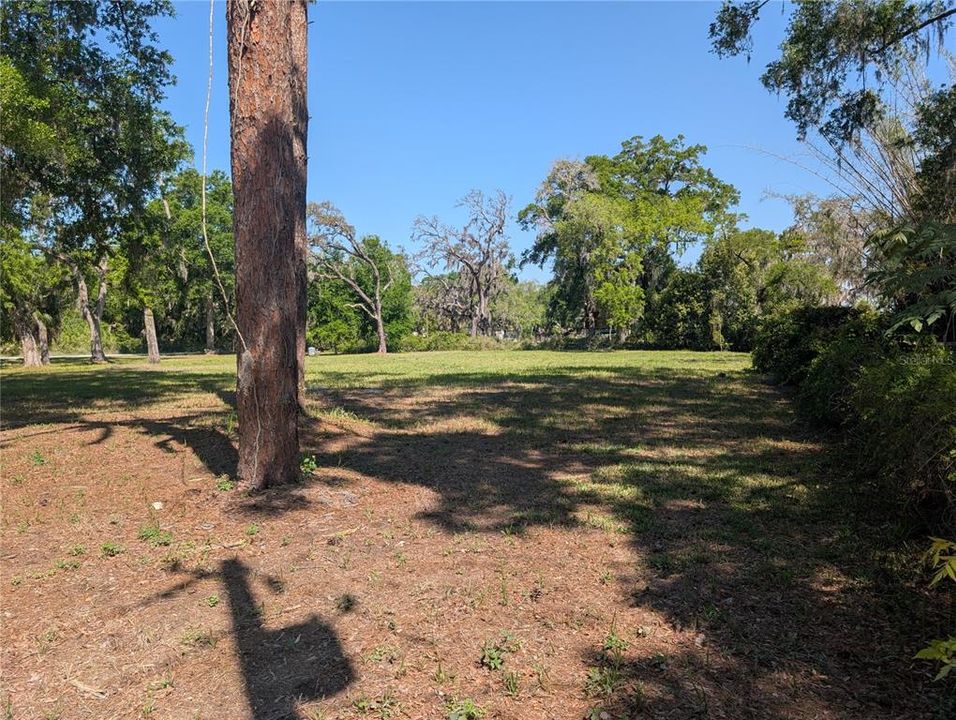 待售: $149,900 (1.00 acres)