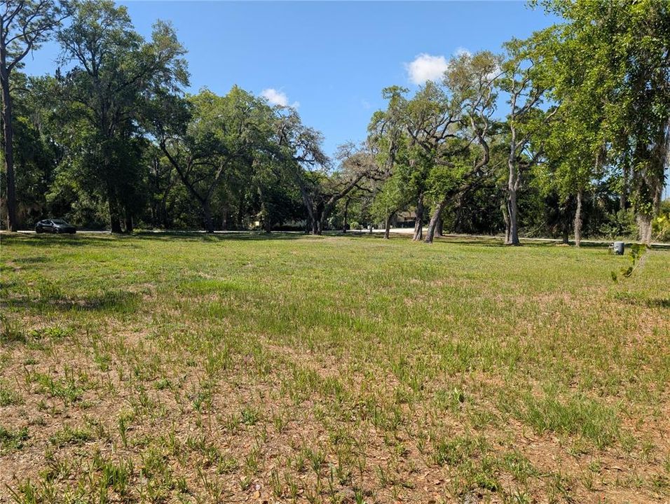 待售: $149,900 (1.00 acres)