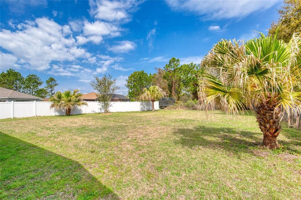 For Sale: $410,000 (3 beds, 2 baths, 1823 Square Feet)