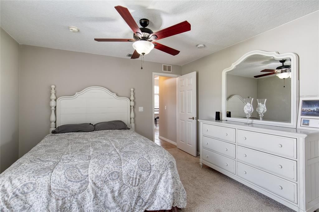 For Sale: $410,000 (3 beds, 2 baths, 1823 Square Feet)
