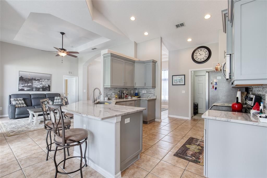 For Sale: $410,000 (3 beds, 2 baths, 1823 Square Feet)