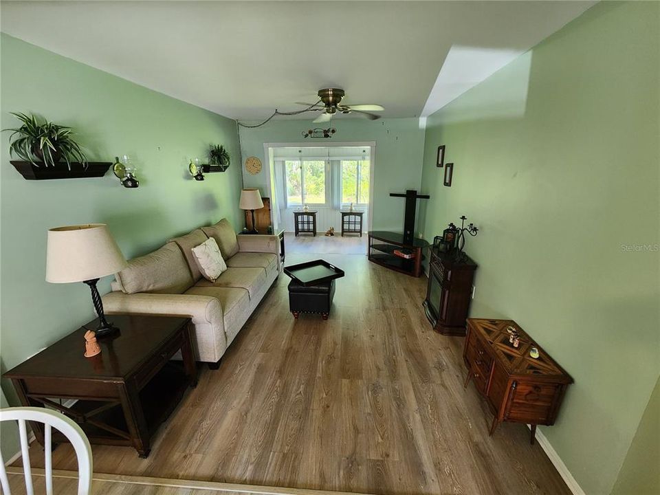 En Venta: $99,500 (2 camas, 1 baños, 744 Pies cuadrados)