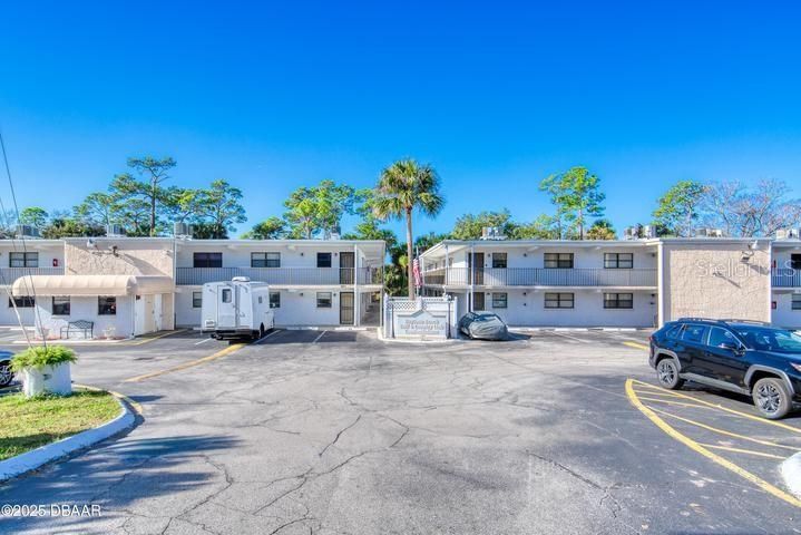 En Venta: $115,000 (2 camas, 2 baños, 910 Pies cuadrados)