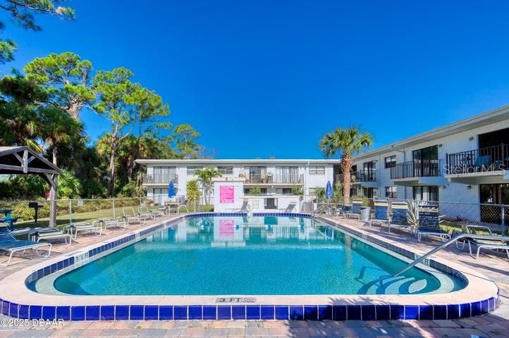 En Venta: $115,000 (2 camas, 2 baños, 910 Pies cuadrados)