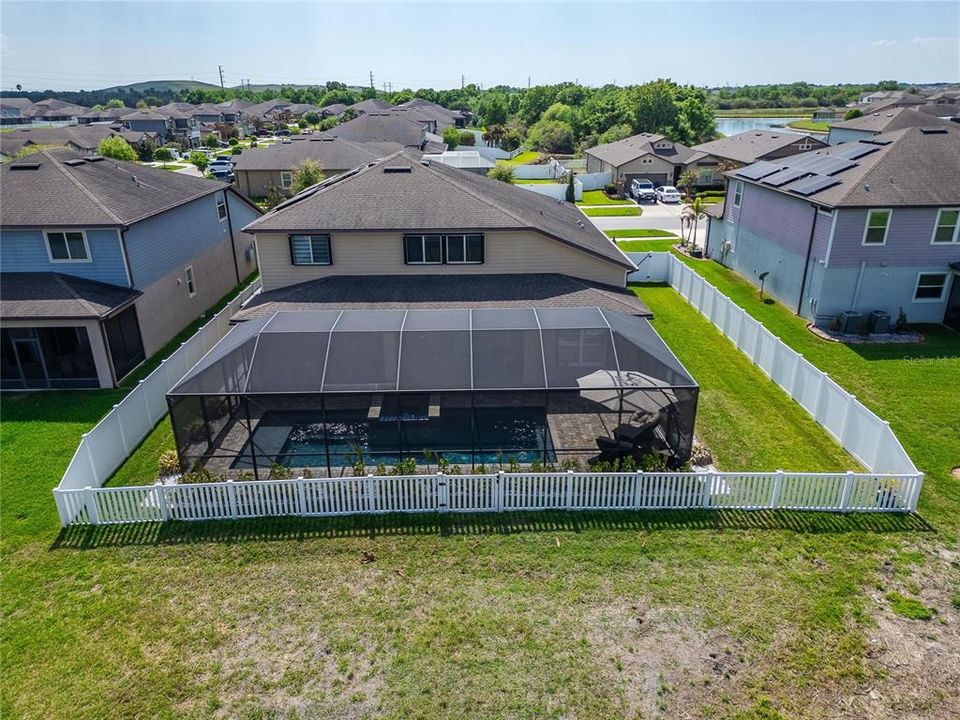 На продажу: $775,000 (6 спален, 3 ванн, 4276 Квадратных фут)
