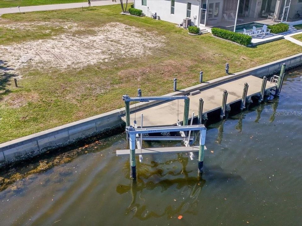 待售: $685,000 (0.22 acres)