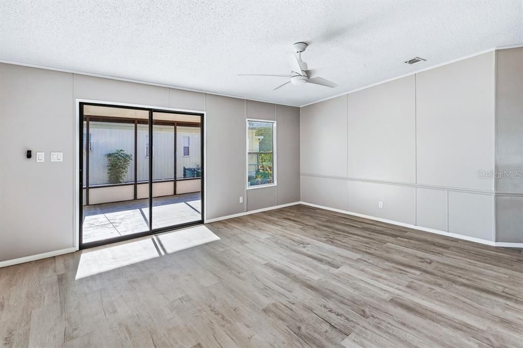 En Venta: $219,000 (2 camas, 2 baños, 1006 Pies cuadrados)
