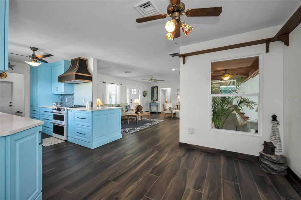 For Sale: $1,395,000 (3 beds, 2 baths, 3103 Square Feet)
