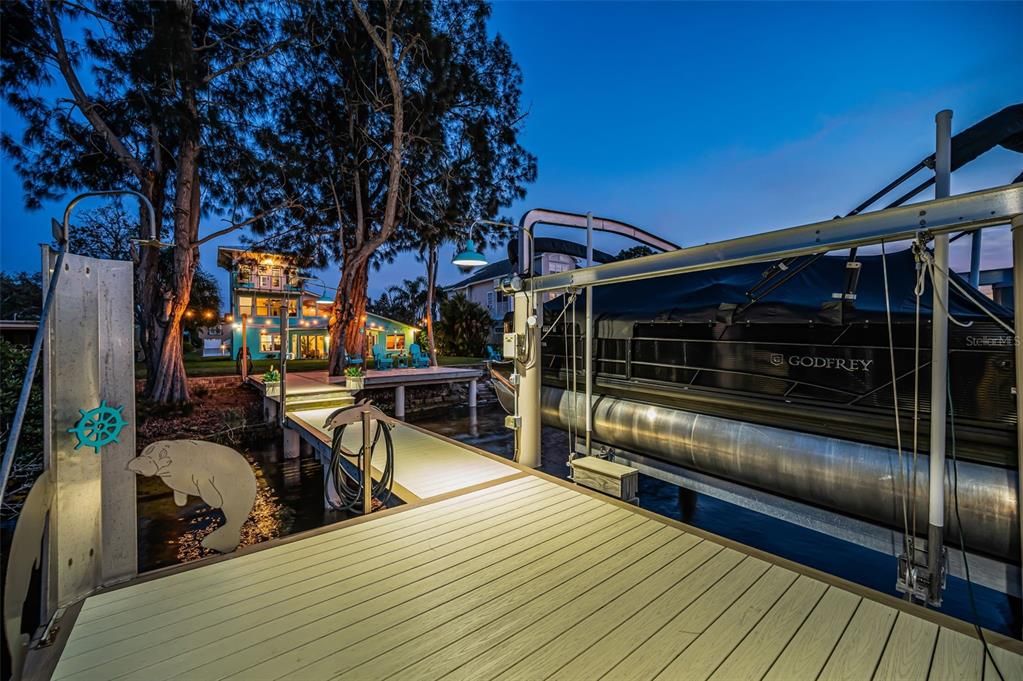 For Sale: $1,395,000 (3 beds, 2 baths, 3103 Square Feet)