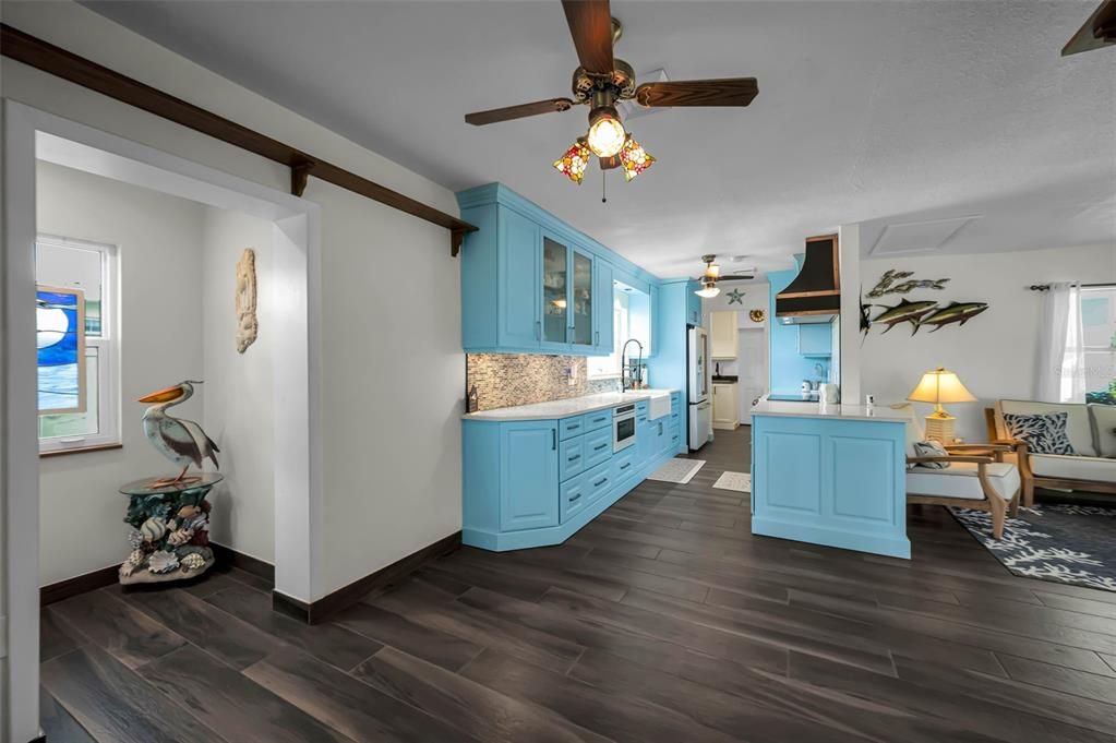 For Sale: $1,395,000 (3 beds, 2 baths, 3103 Square Feet)