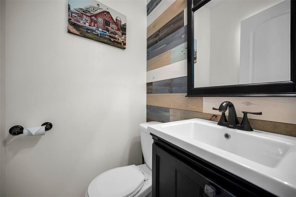For Sale: $1,395,000 (3 beds, 2 baths, 3103 Square Feet)