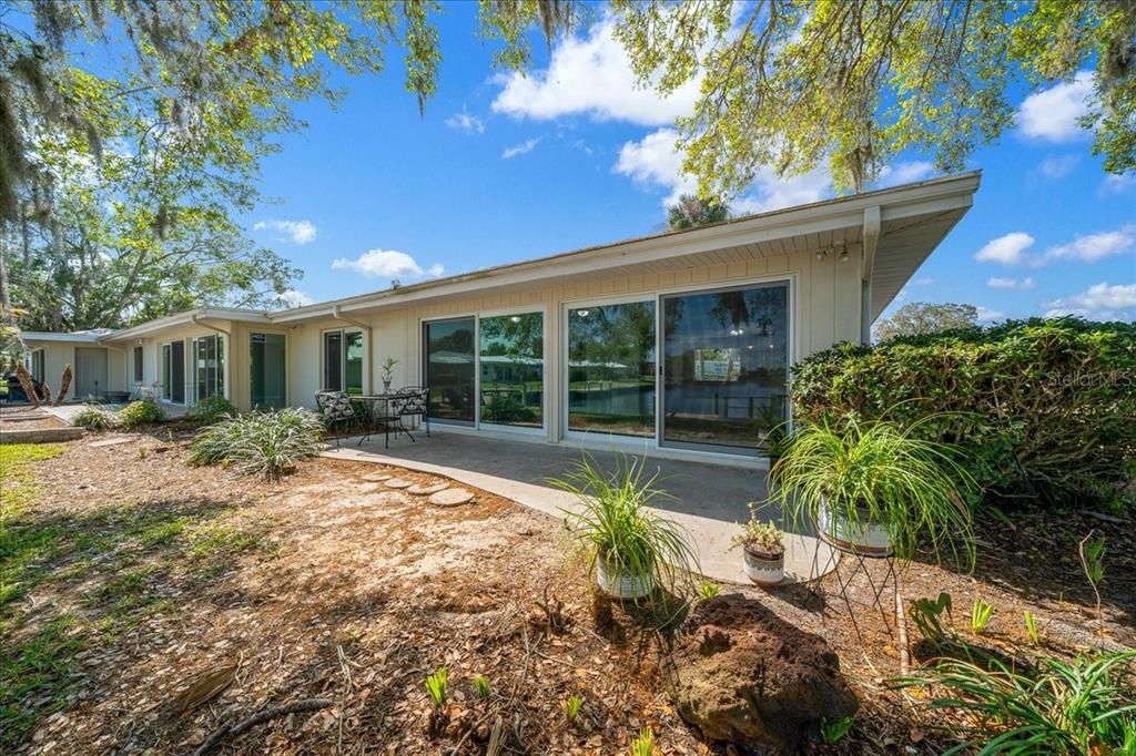 For Sale: $169,000 (2 beds, 2 baths, 1584 Square Feet)