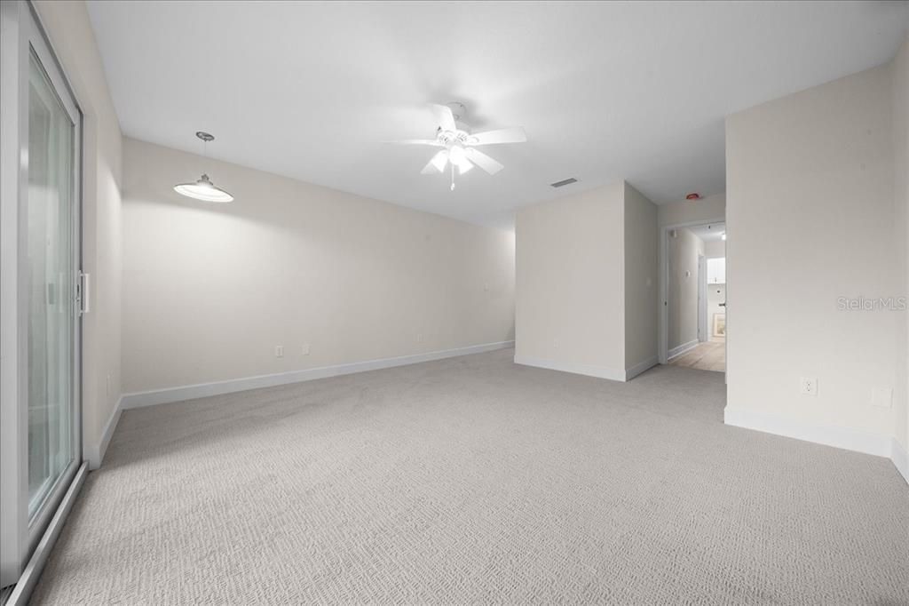 For Sale: $169,000 (2 beds, 2 baths, 1584 Square Feet)