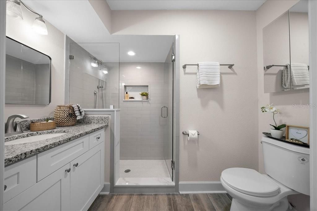 For Sale: $169,000 (2 beds, 2 baths, 1584 Square Feet)