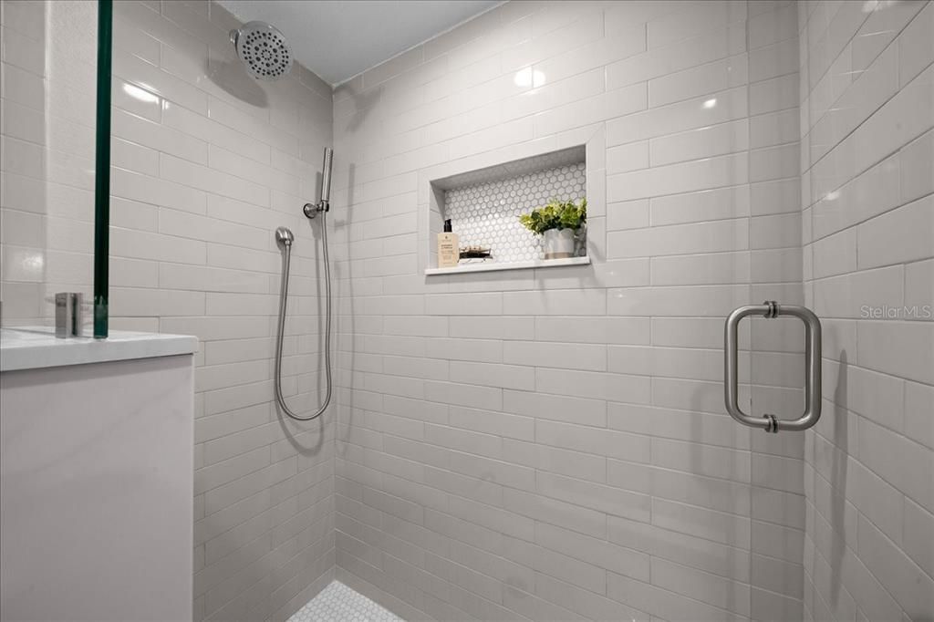 For Sale: $169,000 (2 beds, 2 baths, 1584 Square Feet)