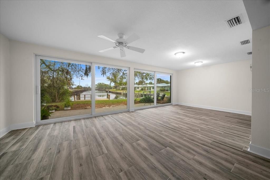 For Sale: $169,000 (2 beds, 2 baths, 1584 Square Feet)