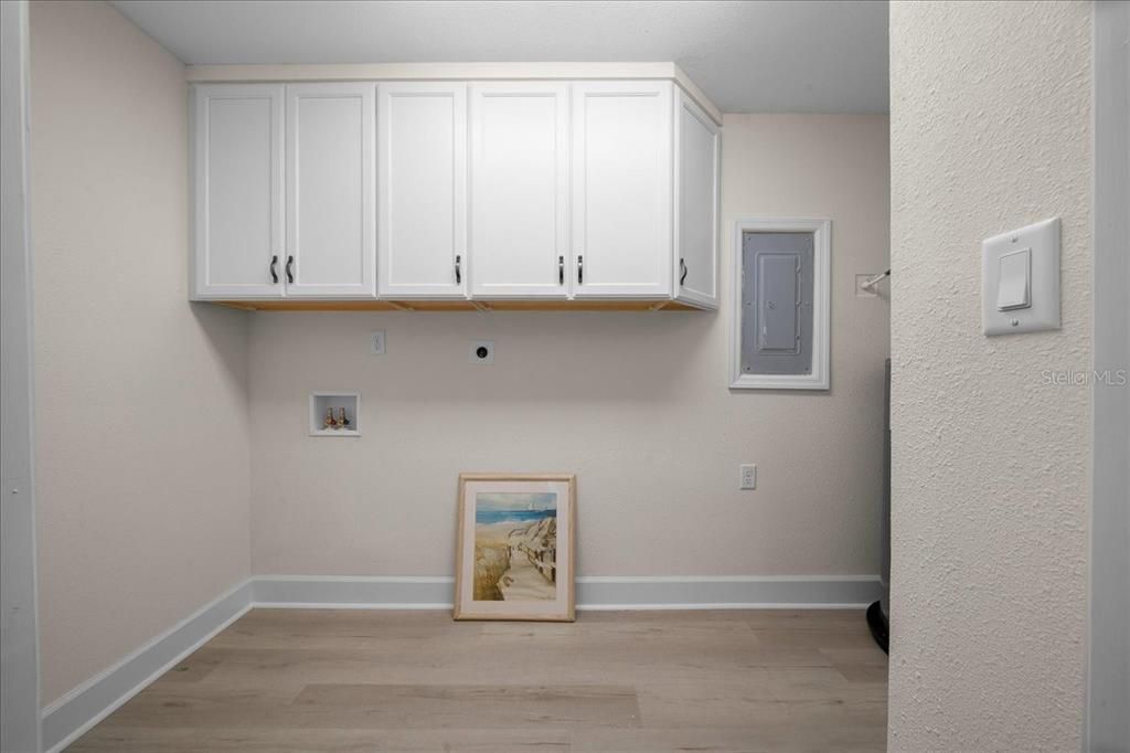 For Sale: $169,000 (2 beds, 2 baths, 1584 Square Feet)