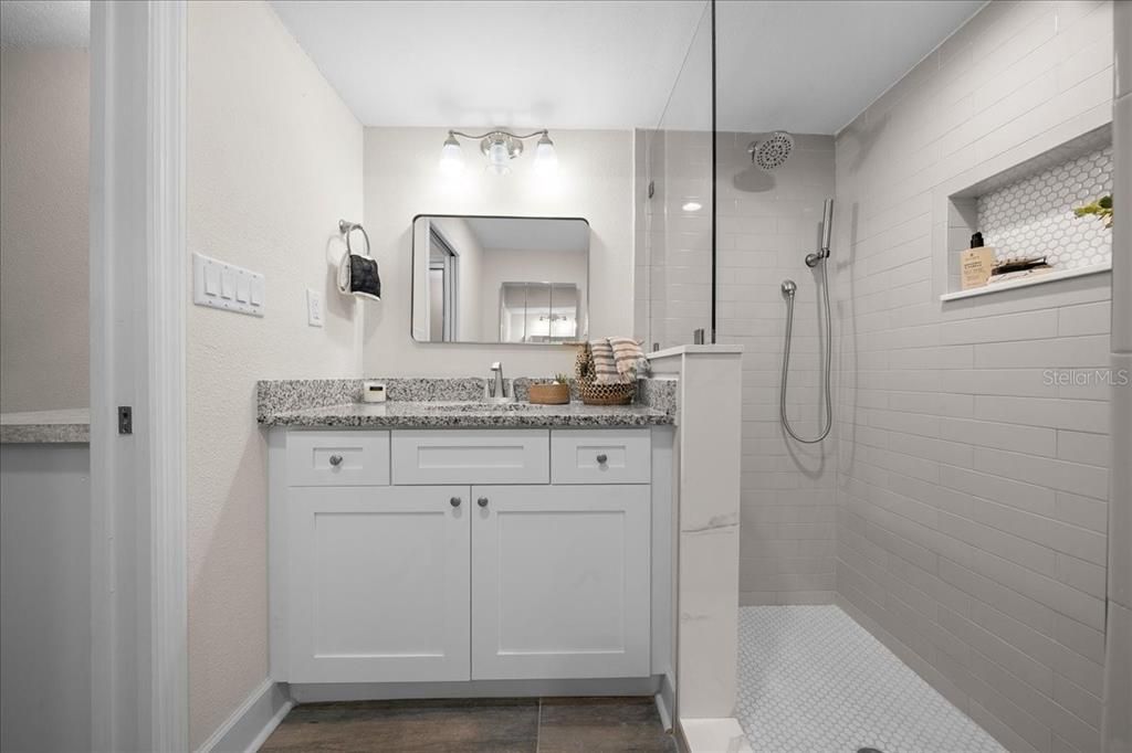 For Sale: $169,000 (2 beds, 2 baths, 1584 Square Feet)