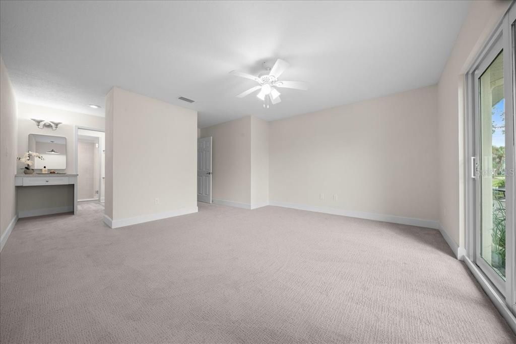 For Sale: $169,000 (2 beds, 2 baths, 1584 Square Feet)