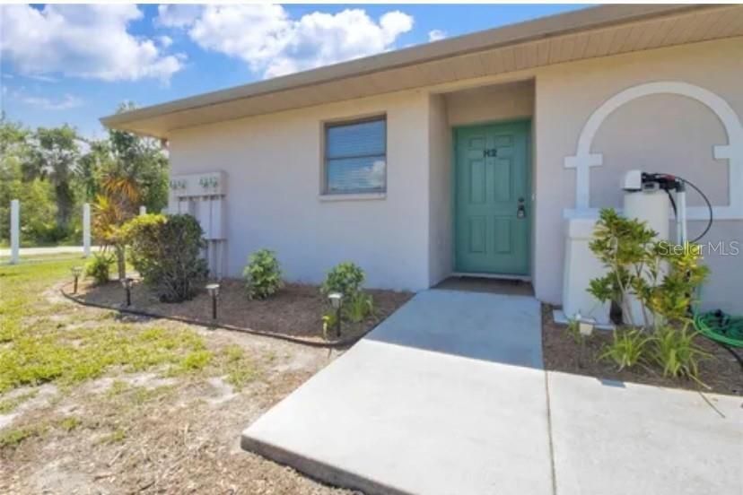 На продажу: $120,000 (2 спален, 2 ванн, 937 Квадратных фут)