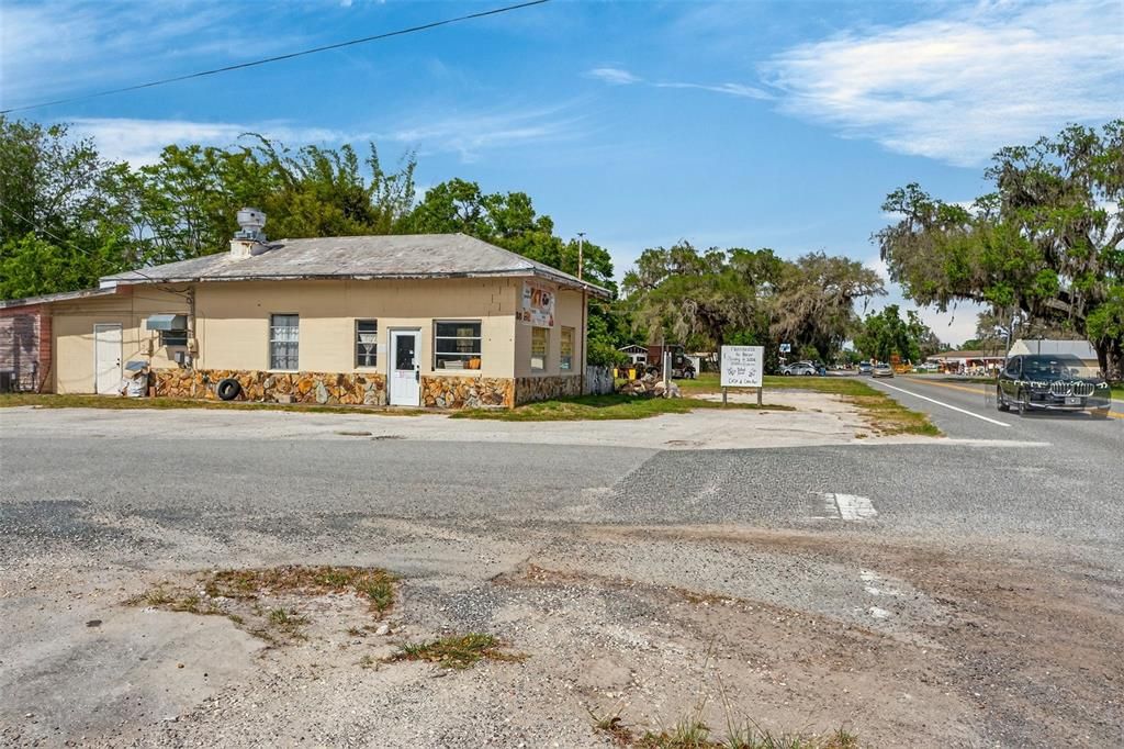 待售: $259,900 (0 贝兹, 0 浴室, 950 平方英尺)