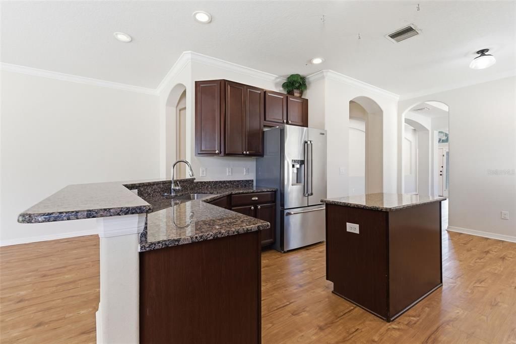 For Sale: $495,700 (4 beds, 3 baths, 2297 Square Feet)
