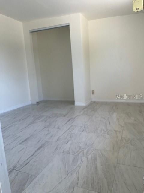 Под контрактом: $2,495 (3 спален, 2 ванн, 1361 Квадратных фут)