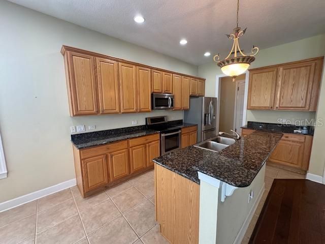 En Renta: $4,500 (4 camas, 2 baños, 2488 Pies cuadrados)